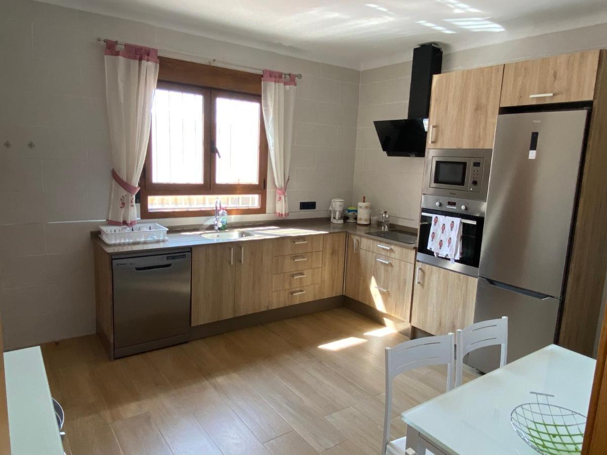 Con Piscina Privada De 4 Herrerias -cerca De Vera Playa- *
