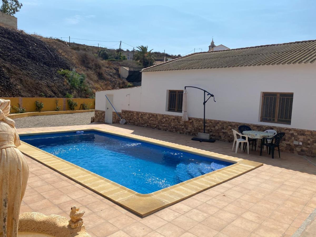 Con Piscina Privada De 4 Herrerias -cerca De Vera Playa- Cuevas del Almanzora